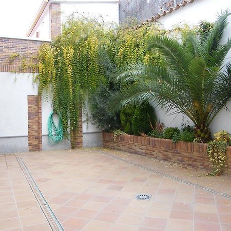 Hostal Dulcinea Esquivias Екстериор снимка