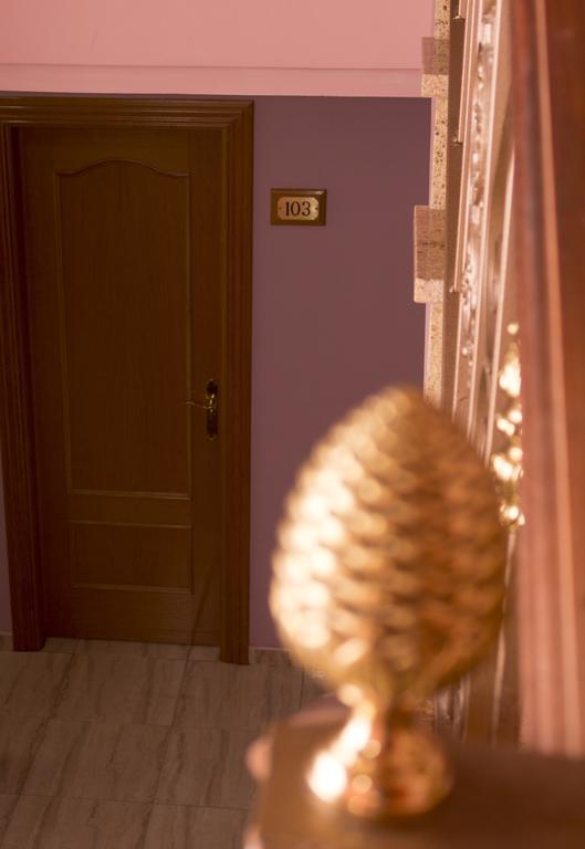 Hostal Dulcinea Esquivias Екстериор снимка