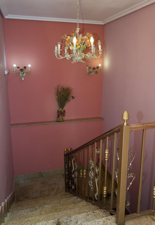 Hostal Dulcinea Esquivias Екстериор снимка